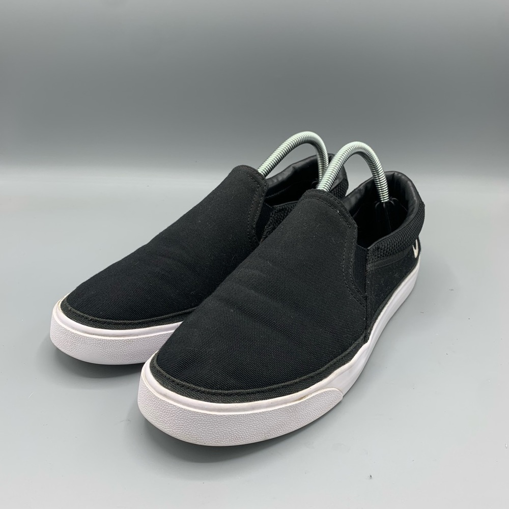 NIKE BLACK SLIP ON WOMEN'S SHOES sz 10